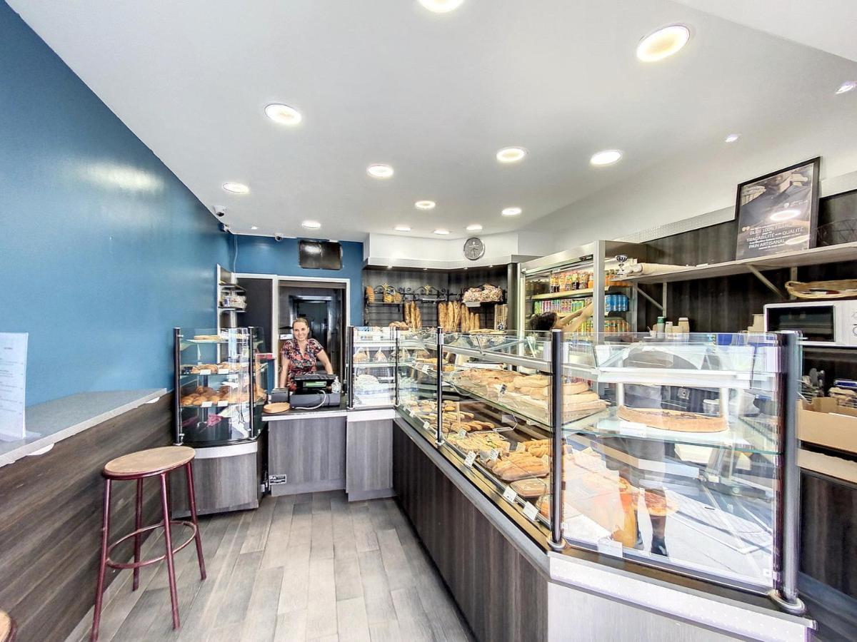 La Boulangerie Parisienne - Central - Les Freres De La Loc' Exteriör bild